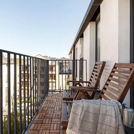 Stylish Paupys Loft With Balcony & View With Free Parking * Vilnius